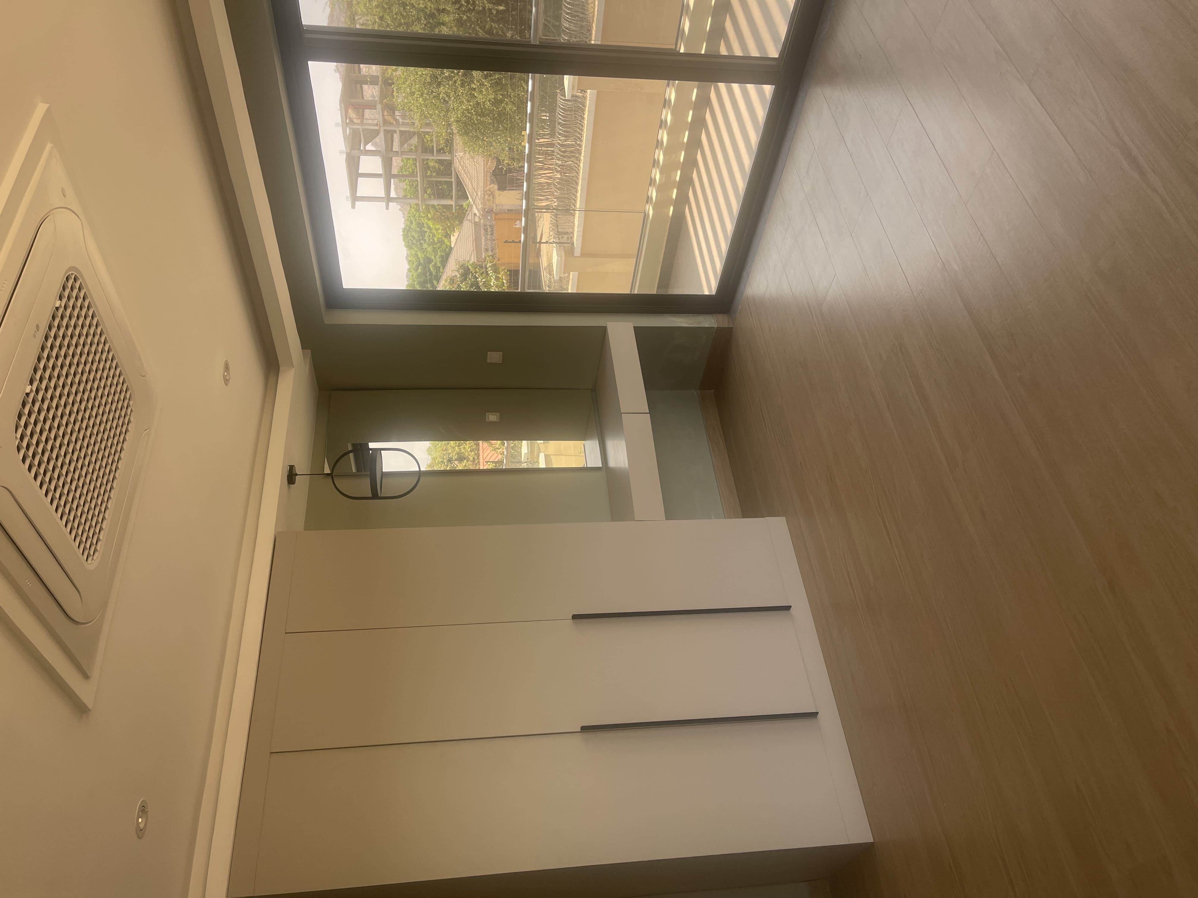 Villa for Sale – Nyakuron West